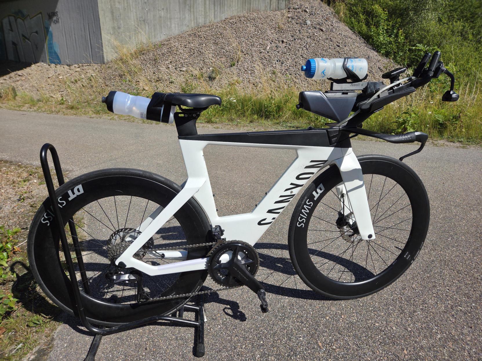 Canyon Speedmax CF SLX Doubble BTA solution